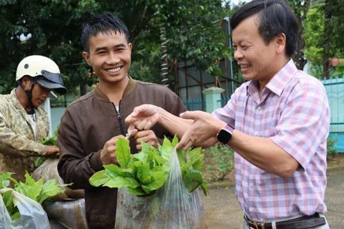 Phiên chợ 0 đồng, gửi gắm sinh kế 'thắp lửa' vươn lên thoát nghèo