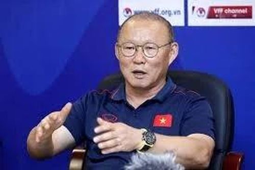 'HLV Park Hang Seo sẽ nâng tầm bóng đá Indonesia'