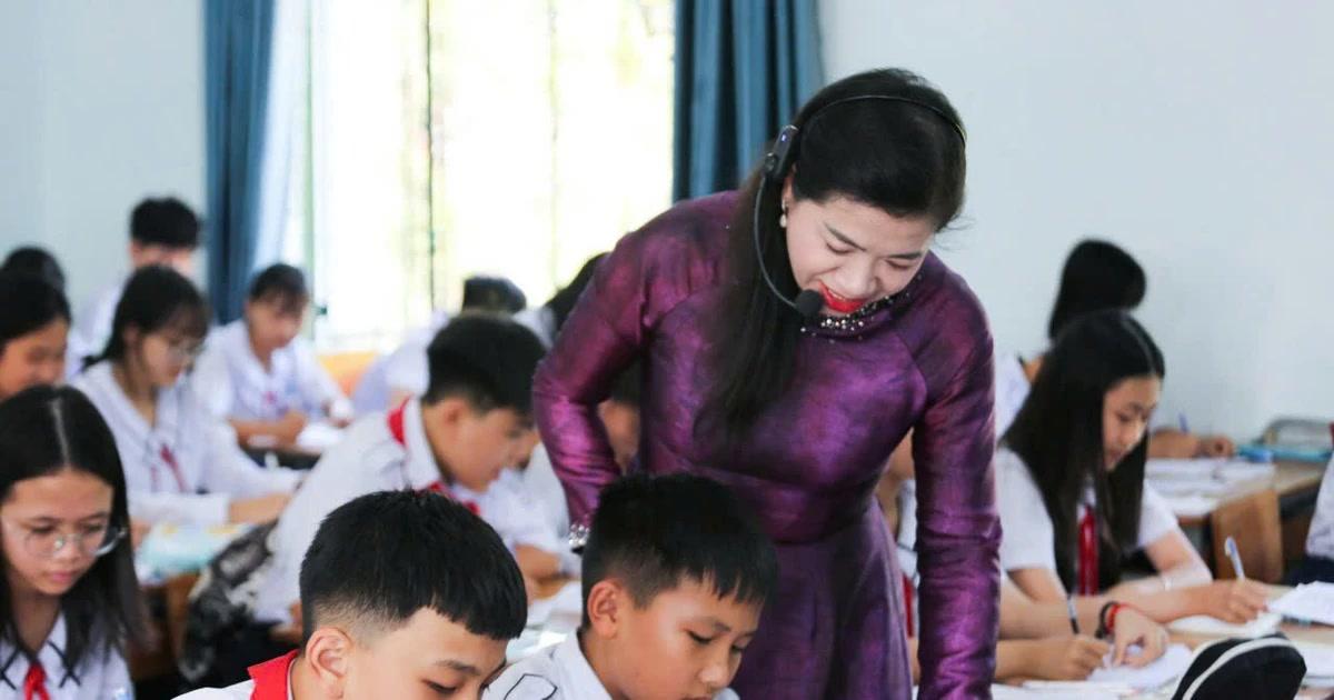 Nhà giáo ưu tú nói về đổi mới SGK