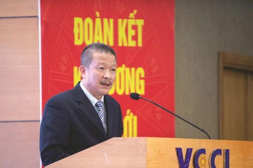 Từ thương trường đến hành động vì cải cách