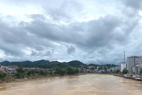 Biến động trên sông Bằng Giang khiến người dân Cao Bằng lo sợ