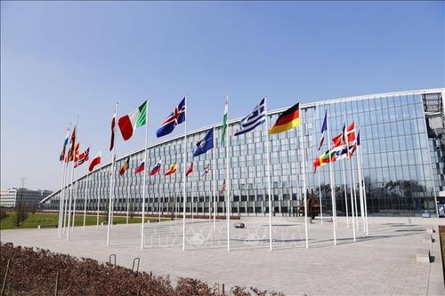 NATO thảo luận tăng cường phòng không trước nguy cơ từ UAV và máy bay chiến đấu