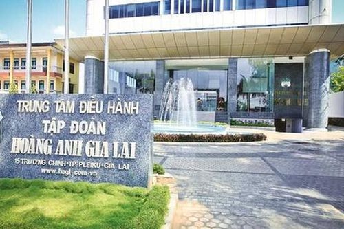 HAGL tiếp tục 'dọn nợ'