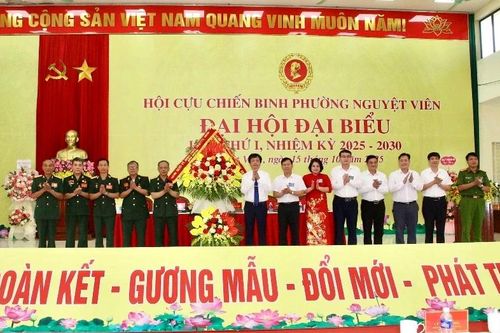 Nêu cao tinh thần tự lực, tự cường, gương mẫu đi đầu, góp phần xây dựng Nguyệt Viên trở thành phường kiểu mẫu