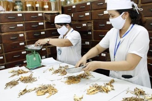 Đưa y học cổ truyền đến gần hơn với người dân