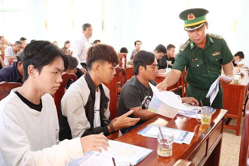 Tuyên truyền đảm bảo an ninh, an toàn các công trình dầu khí trên biển