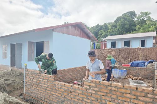 Xây dựng phên giậu cực Tây phát triển bền vững