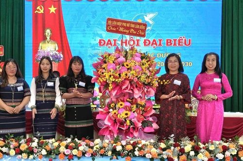 Phụ nữ xã Lạc Dương đẩy mạnh hỗ trợ phát triển kinh tế, xây dựng nông thôn mới