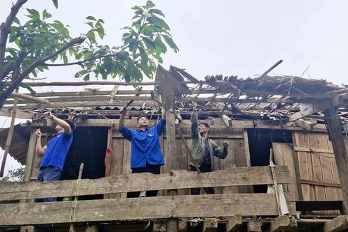 Dấu ấn thanh niên trong phong trào xóa nhà tạm, nhà dột nát