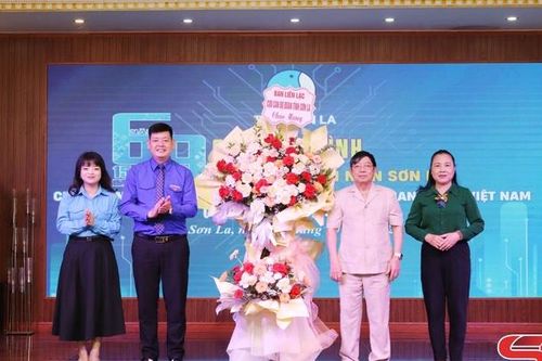 Chương trình 'Tự hào thanh niên Sơn La'