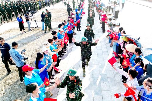 Dấu ấn lực lượng vũ trang trong gian khó