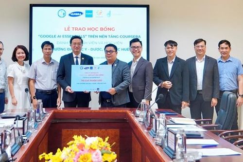 Trao 400 suất học bổng khóa học 'Google AI Essentials'