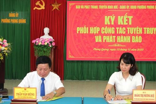 Sẵn sàng phối hợp để tăng cường tuyên truyền và phát hành báo ở phường Phong Quảng