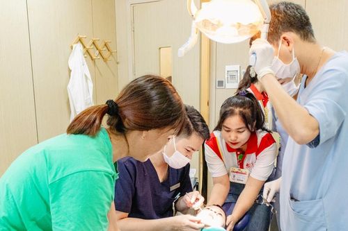 Đắk Lắk: Hành trình sẻ chia qua những nụ cười trẻ thơ