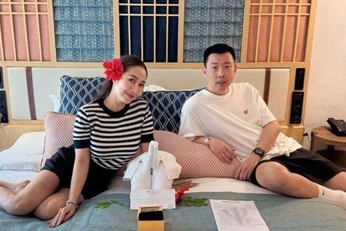 2 sao Việt có hôn nhân 17 năm viên mãn: Nữ NSƯT mê chồng từng là 'học sinh cá biệt' , sao VTV giấu mặt ông xã