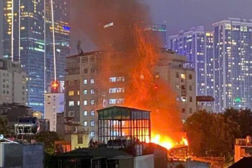 Vụ đốt rác gây cháy lớn ở Hà Nội: Cần chế tài mạnh để răn đe tâm lý 'làm bừa không sao'