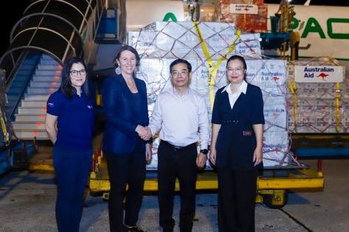 Viện trợ khẩn cấp đồ dùng thiết yếu cho người dân vùng lũ ở Bắc Ninh