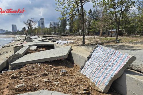 Nghệ An: Đường liên xã, kè biển hư hỏng sau bão