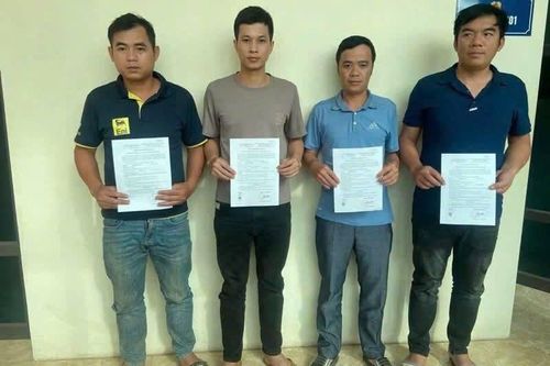 Khởi tố nhóm lừa đảo chiếm đoạt tài sản với chiêu trò 'đổ thạch' trực tuyến