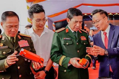 Viettel mở rộng kinh doanh logistics tại Lào