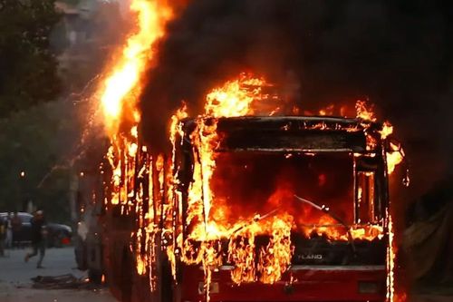 Nguyên nhân dẫn đến thảm kịch xe buýt bốc cháy tại Ấn Độ