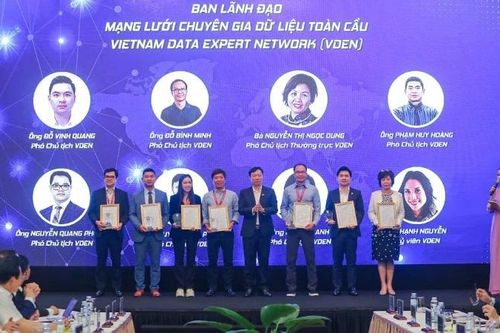 Ra mắt Mạng lưới chuyên gia dữ liệu toàn cầu tại Huế