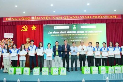 Ra mắt học bổng Anh hùng Thực phẩm nhân Ngày Lương thực thế giới