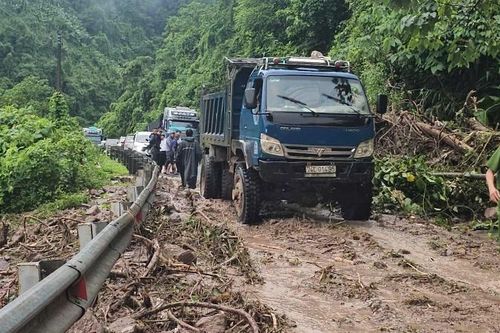 Mưa lớn gây sạt lở và ngập cục bộ tại miền núi Quảng Trị