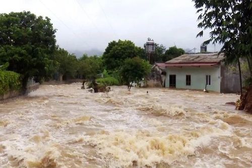 Cảnh báo lũ trên các sông từ Quảng Trị đến thành phố Huế