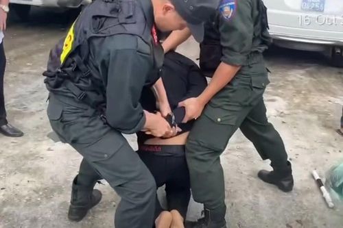 Bắt giữ 3 nghi phạm cố ý gây thương tích đang ngồi xe khách bỏ trốn