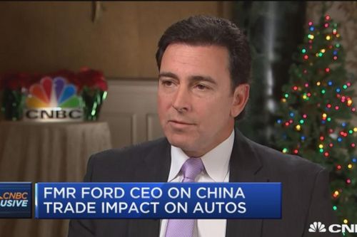 Cựu CEO Ford: Các hãng xe điện đang 'chạy' quá nhanh, quên mất người dùng