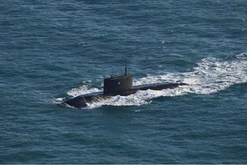 Máy bay Thụy Điển bám sát tàu ngầm Nga trên Biển Baltic