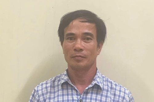 Tạm giữ hình sự người đàn ông tấn công, cầm bút đòi 'chọc vào mặt' nữ bác sĩ
