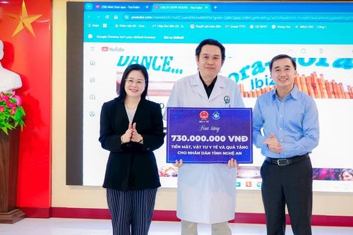 Bộ Y tế tổ chức tư vấn sức khỏe và hỗ trợ người dân Nghệ An bị ảnh hưởng bởi mưa bão