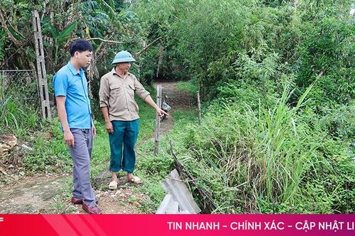 Người dân canh cánh nỗi lo mất đất, mất nhà vì sạt lở