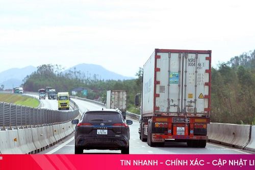Áp lực của tài xế khi nhiều tuyến cao tốc vẫn chưa có trạm dừng nghỉ