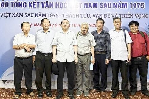 50 năm Văn học Việt Nam từ sau 1975: Thiếu vắng tác phẩm đỉnh cao?