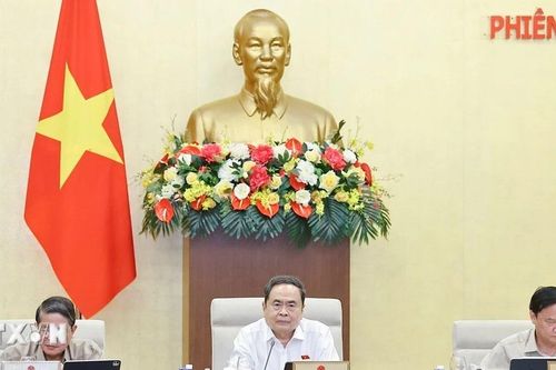 UBTV Quốc hội thông qua một số nghị quyết về công tác nhân sự HĐND các cấp