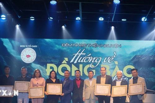 Đêm nhạc thiện nguyện tại Cộng hòa Séc hướng về đồng bào vùng lũ lụt