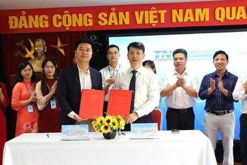 Học viện Phụ nữ Việt Nam ký kết với các doanh nghiệp công nghệ thông tin, gắn đào tạo với thực tiễn
