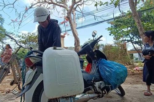Hơn 40% hộ dân nông thôn chưa được sử dụng nước đạt chuẩn quốc gia