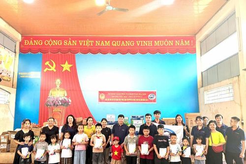 Học sinh, sinh viên Hà Nội chung tay hướng về người dân vùng bão lũ