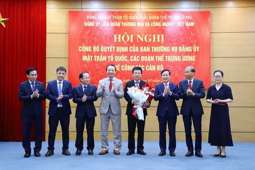 Thứ trưởng Bộ Tài chính được điều động làm Bí thư Đảng ủy VCCI