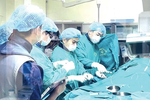 Hành trình trở thành trung tâm y tế kỹ thuật cao của khu vực