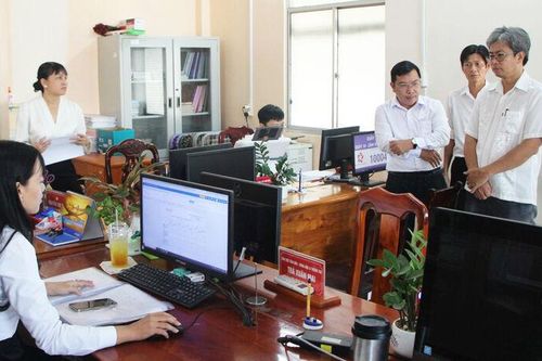 Kiểm tra công tác cải cách hành chính tại 3 xã Long Kiến, Chợ Mới và Hội An