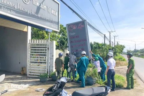 Xuân Lộc ra quân giải tỏa hành lang an toàn đường sắt, đường bộ