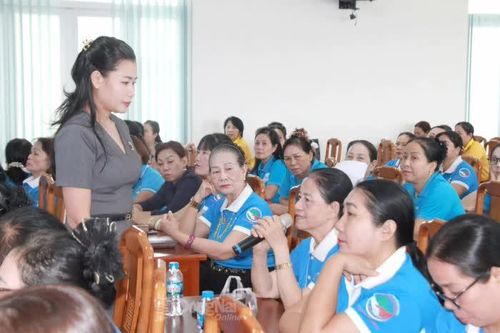 Nêu cao vai trò của phụ nữ trong triển khai mô hình '3 sạch'
