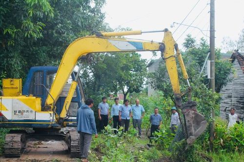 Ia Hiao phát động giải phóng mặt bằng mở rộng đường giao thông nông thôn