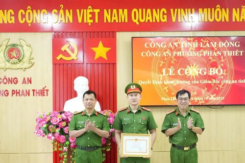 Khen thưởng Đại úy Công an có thành tích đột xuất trong phòng, chống tội phạm