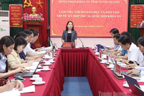 Đoàn ĐBQH tỉnh làm việc với Sở Giáo dục và Đào tạo trước kỳ họp Quốc hội lần thứ X